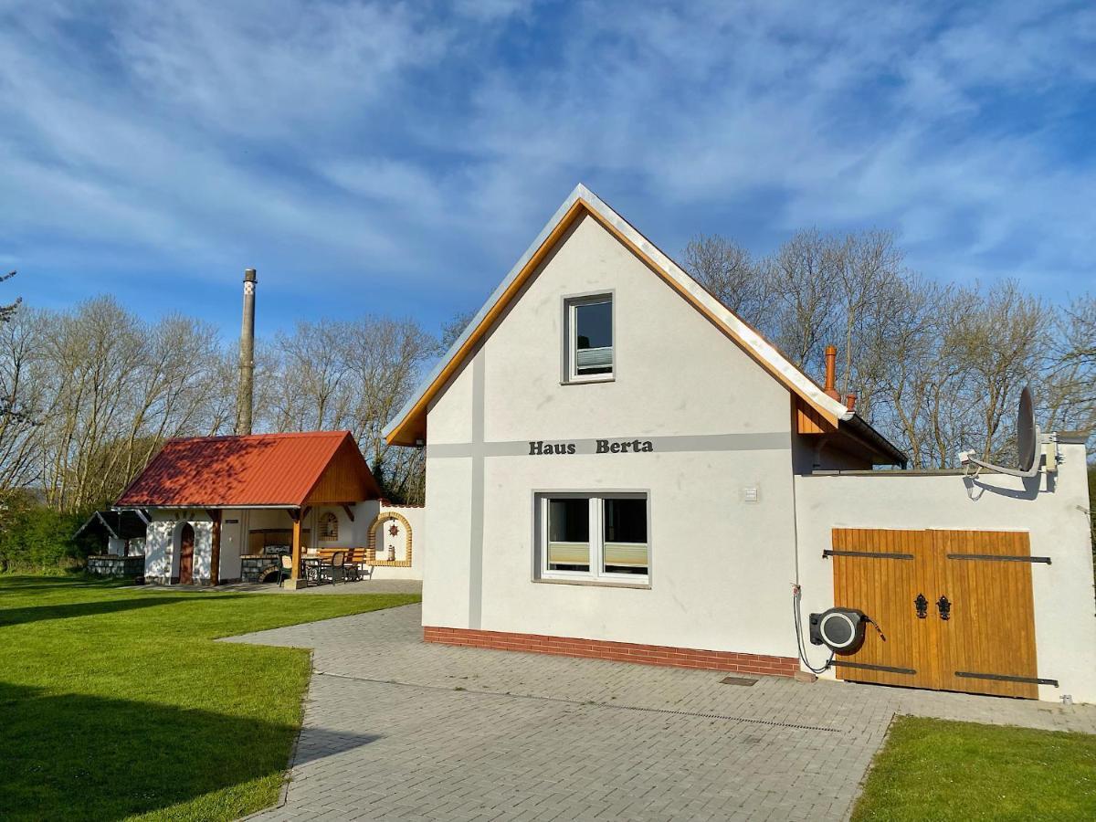 Ferienhaus Berta Сасниц Екстериор снимка